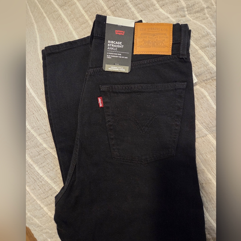 Levi's Black Ribcage Straight Ankle Jeans